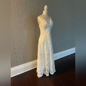 AQUA Lace Maxi Dress XS